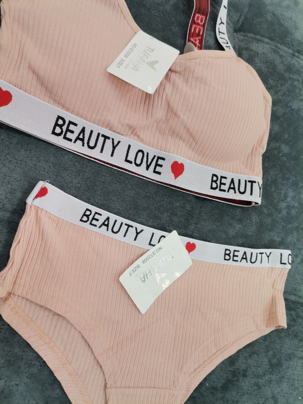 ست نیمتنه و شورت کبریتی پاستیلی دخترانه تینیجری مدل beauty love