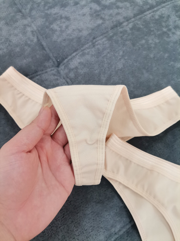 شورت بکلس زنانه کرم مدل ساده نخی فریسایز تا42نرمال