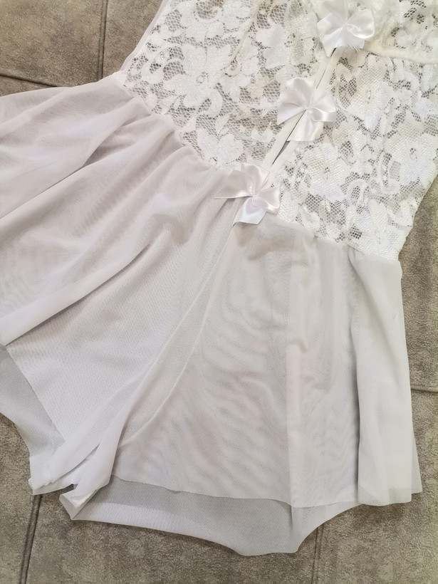 بادی رامپر یکسره سرهمی فانتزی زنانه تور گیپور مدل بند گره ای فریسایز لارج تکسایز 38تا42