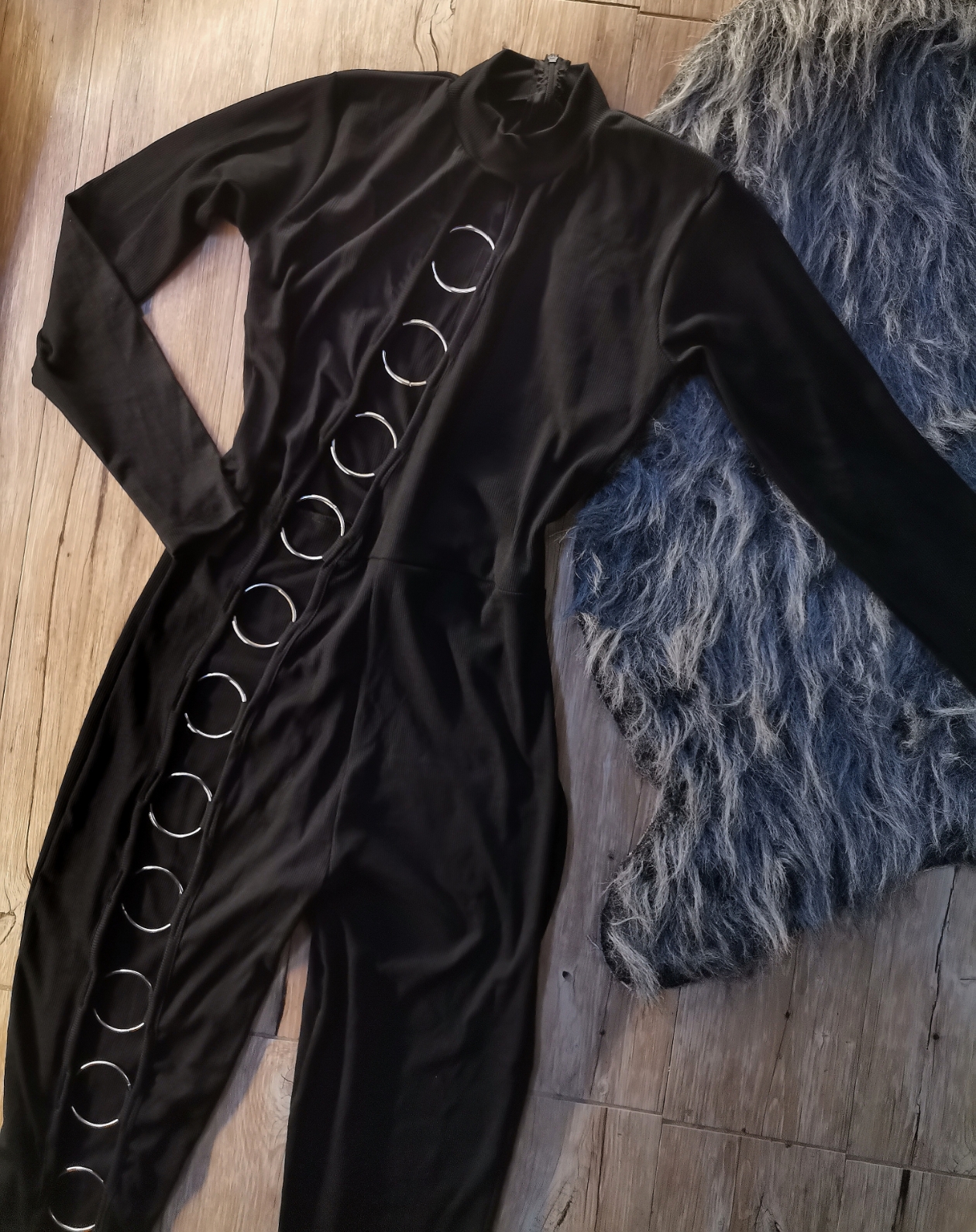 سرهمی اورال آستین بلند کبریتی زنانه فانتزی مدل ماری یکسره یقه 3سانت فری‌سایز 40-42 به 44جذب فیت ، حلقه فلزی ضدحساسیت زیپ مخفی